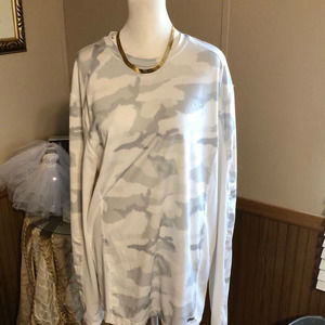 NWOT white with gray long sleeve Champion duo dry fit. Size XXL